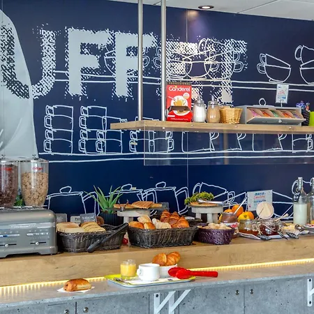 Otel Ibis Budget St Raphael Centre Et Fréjus