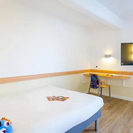 Otel Ibis Budget St Raphael Centre Et 2*