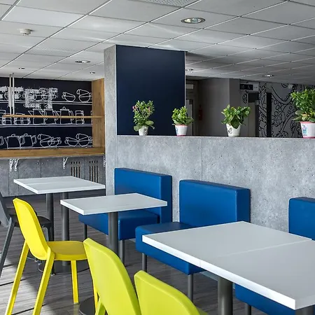 Otel Ibis Budget St Raphael Centre Et