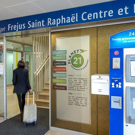 Otel Ibis Budget St Raphael Centre Et Fréjus